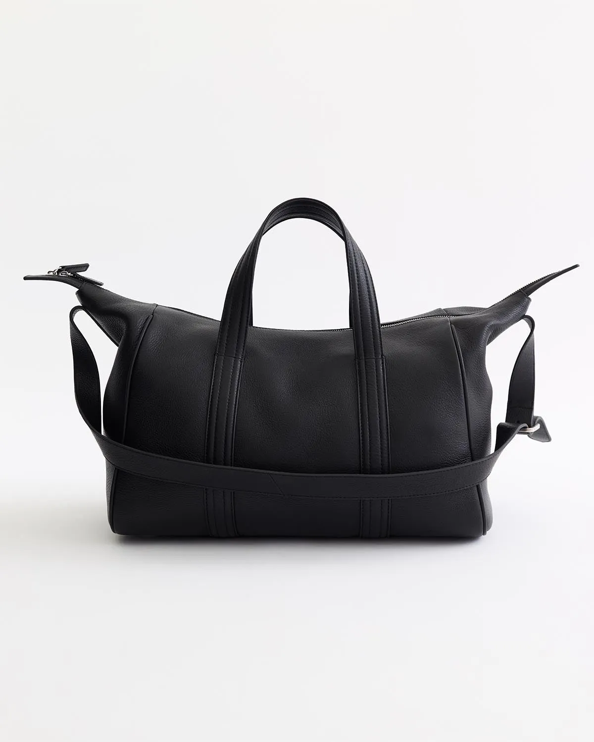Aries Duffle Bag: Black