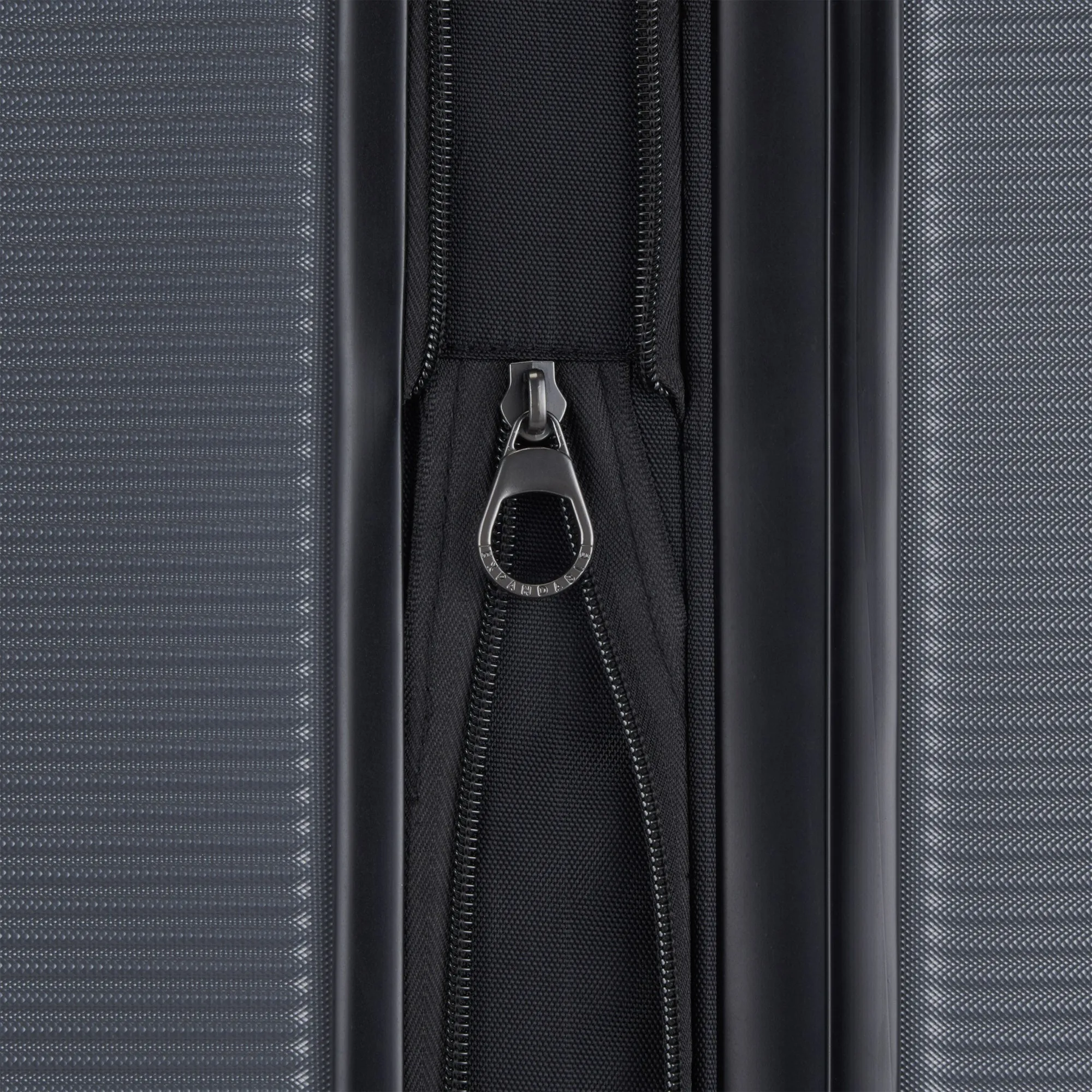 Bugatti Wellington Check-In Medium *Drop Ship*