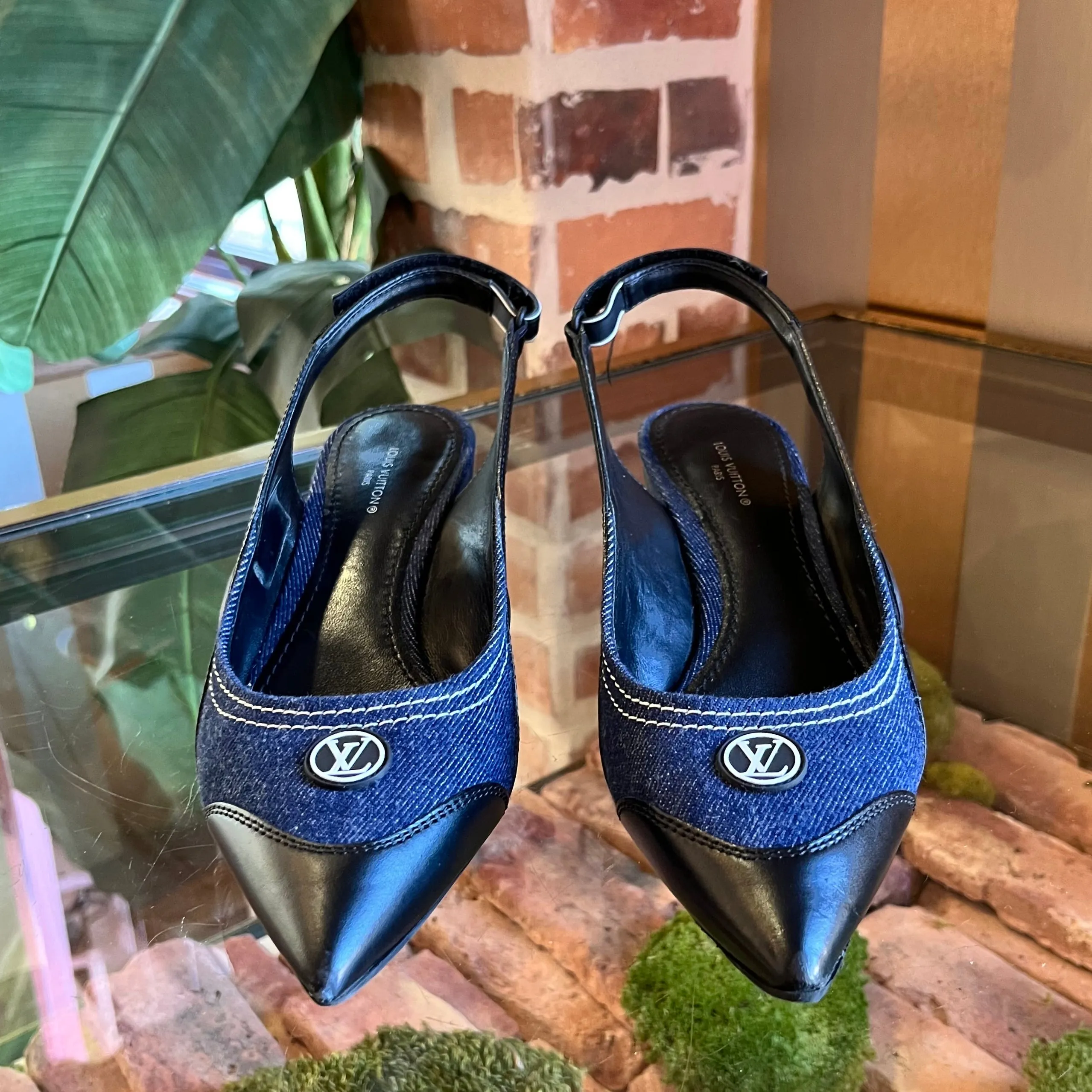 LOUIS VUITTON Archlight Denim Slingback Pump Sz 38