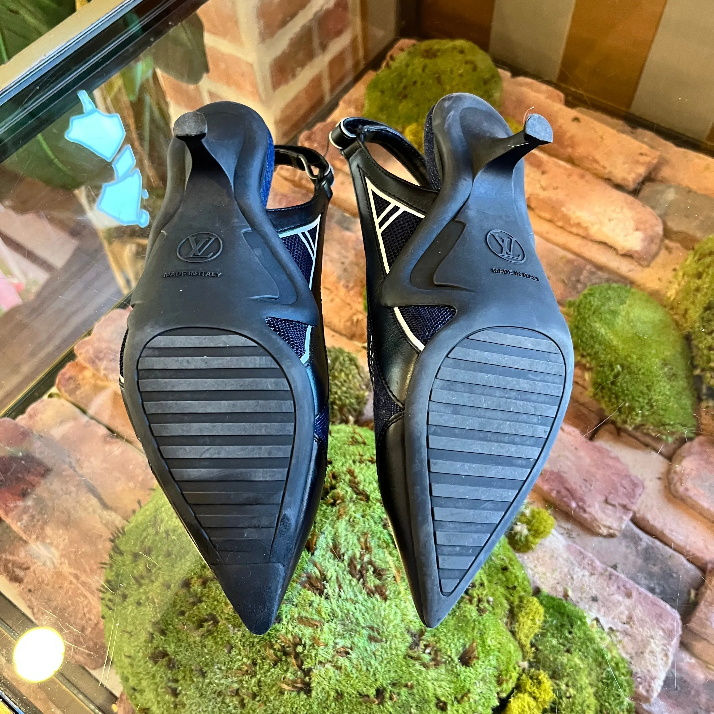 LOUIS VUITTON Archlight Denim Slingback Pump Sz 38