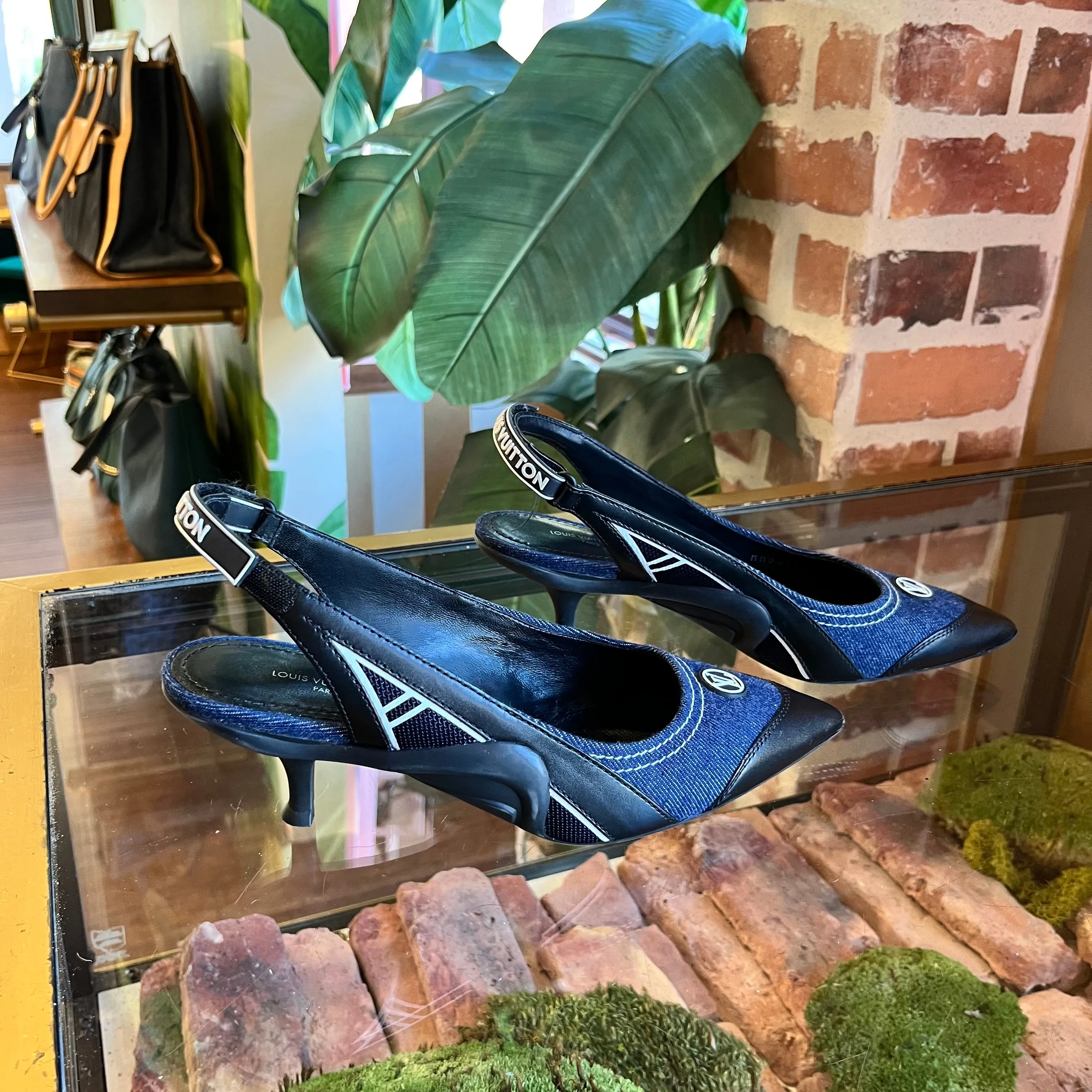 LOUIS VUITTON Archlight Denim Slingback Pump Sz 38