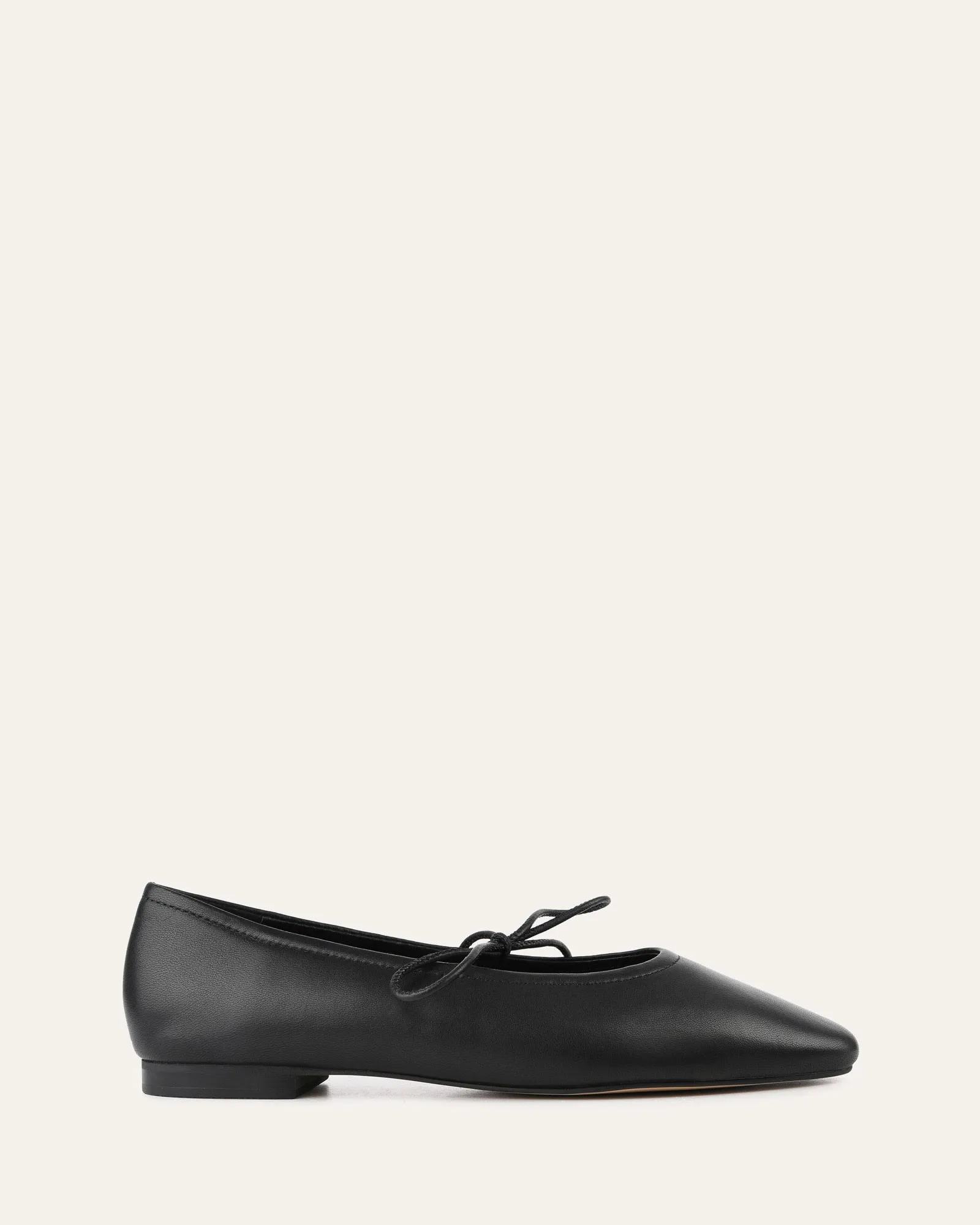 PETAL CASUAL FLATS BLACK LEATHER