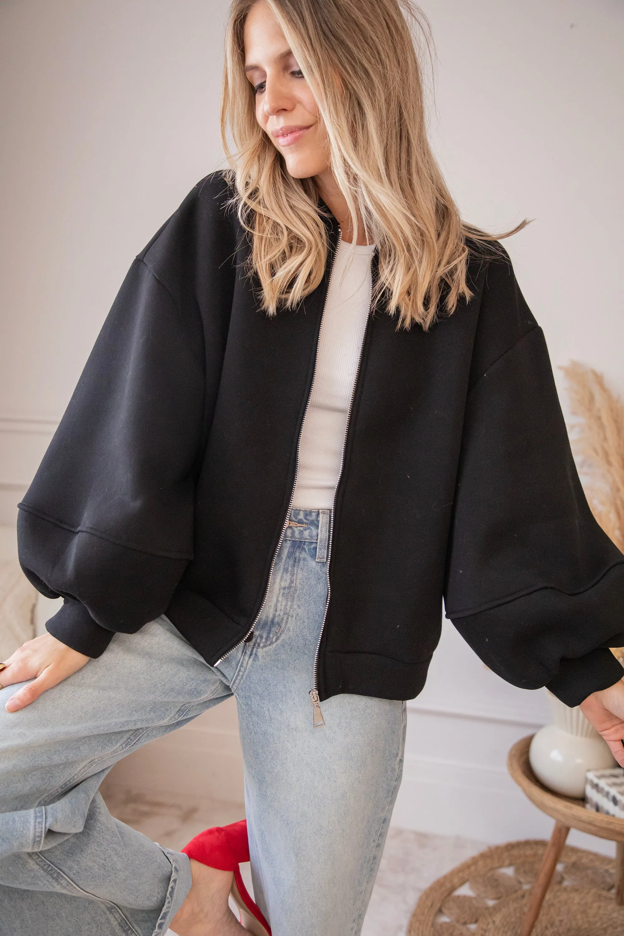 Snuggle Up Black - Vest