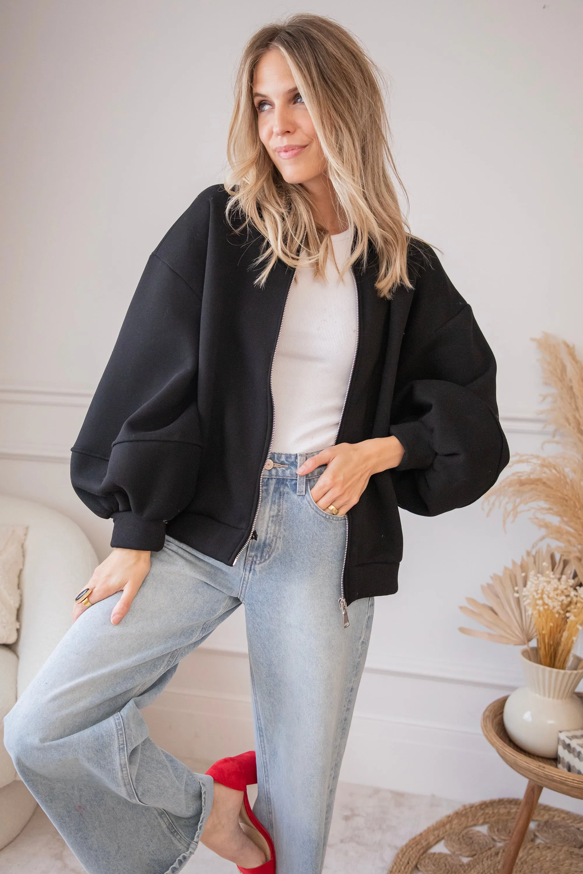 Snuggle Up Black - Vest