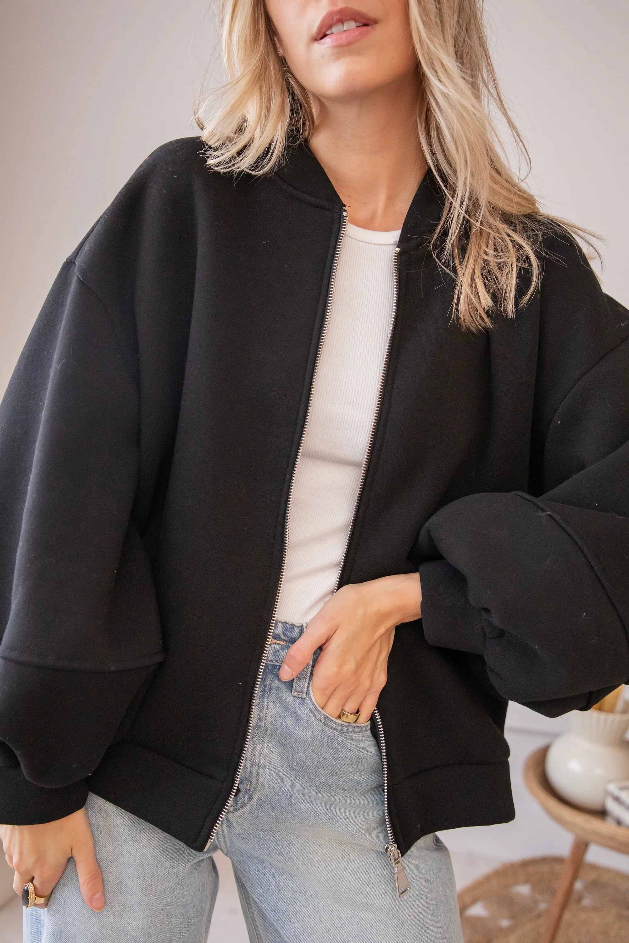 Snuggle Up Black - Vest