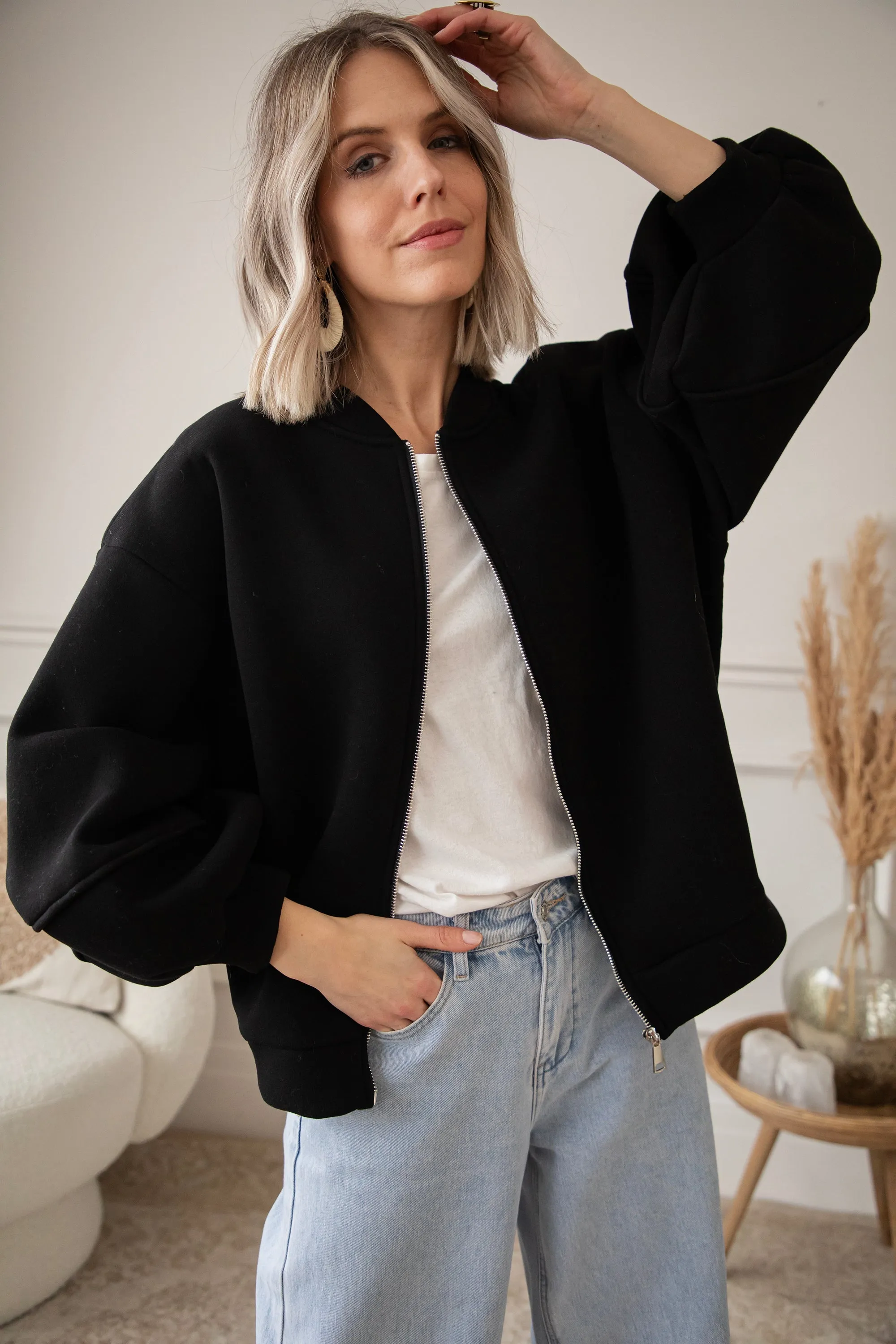 Snuggle Up Black - Vest