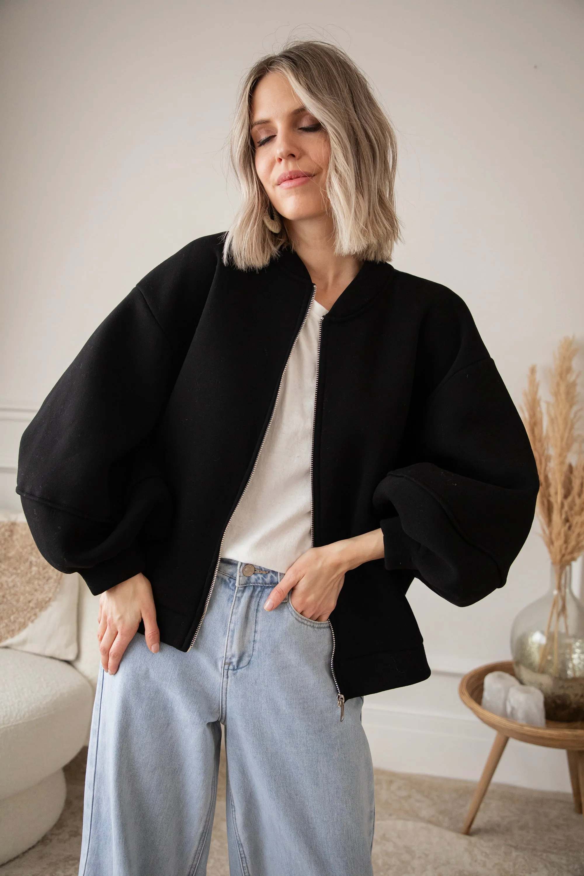Snuggle Up Black - Vest