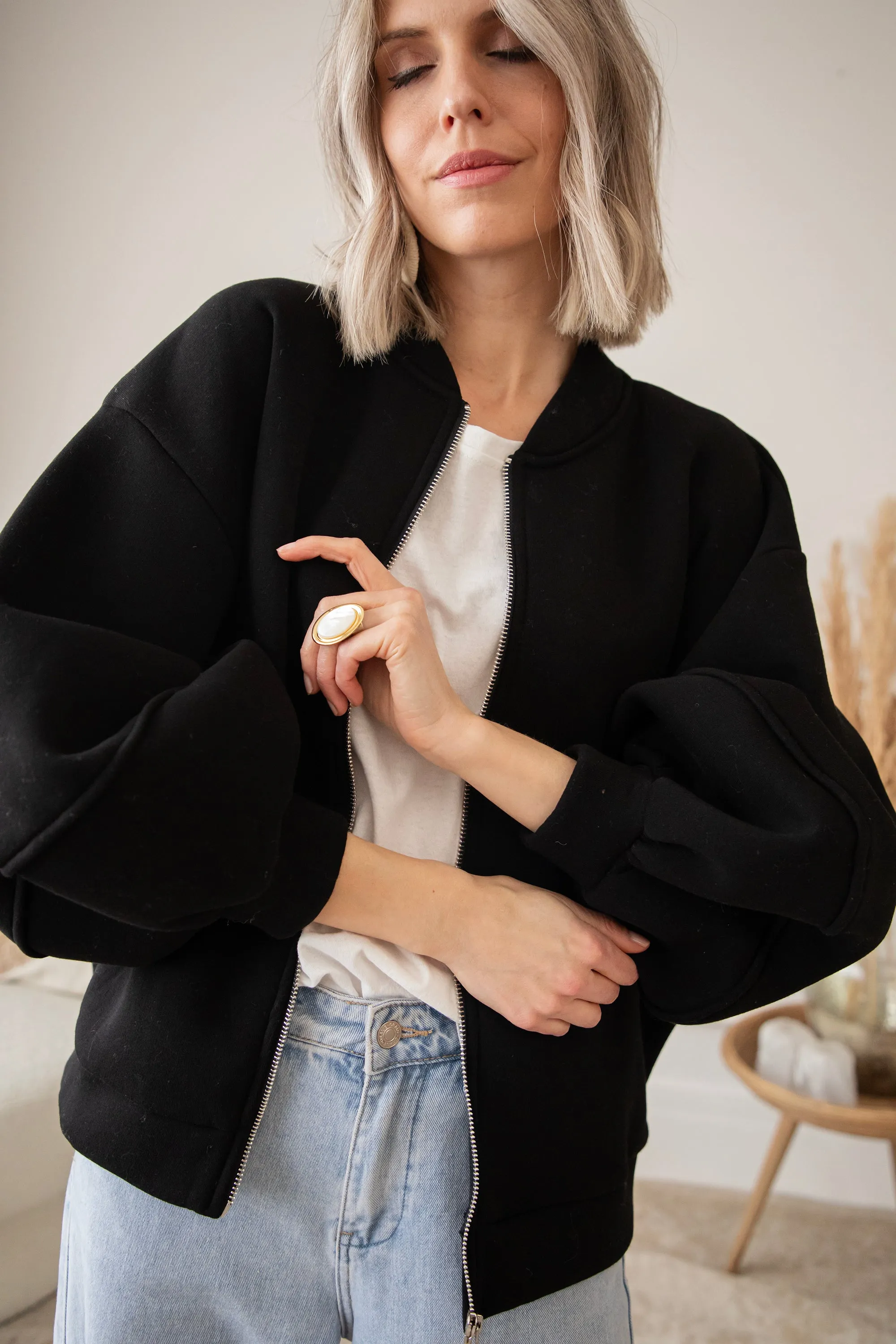 Snuggle Up Black - Vest