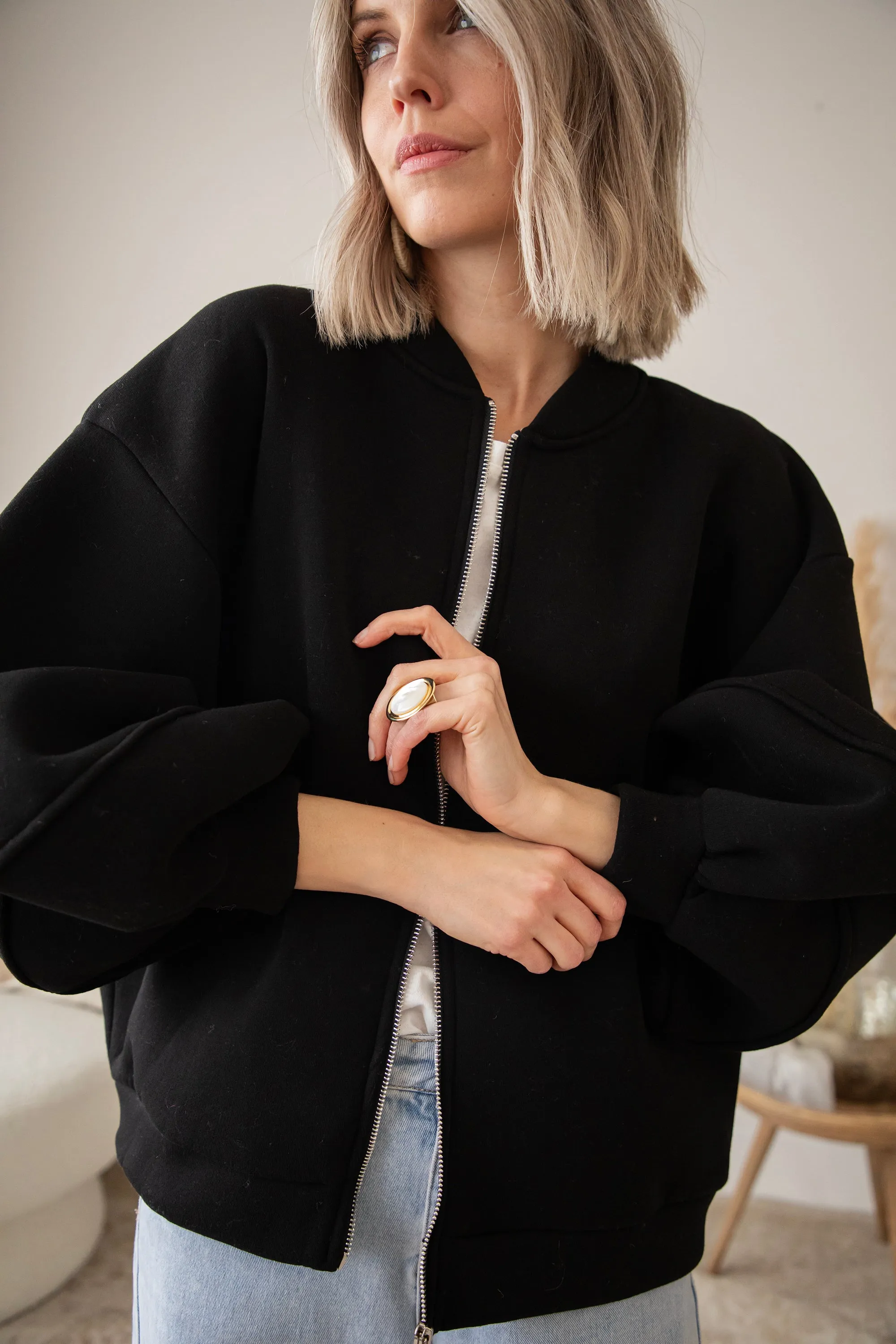 Snuggle Up Black - Vest