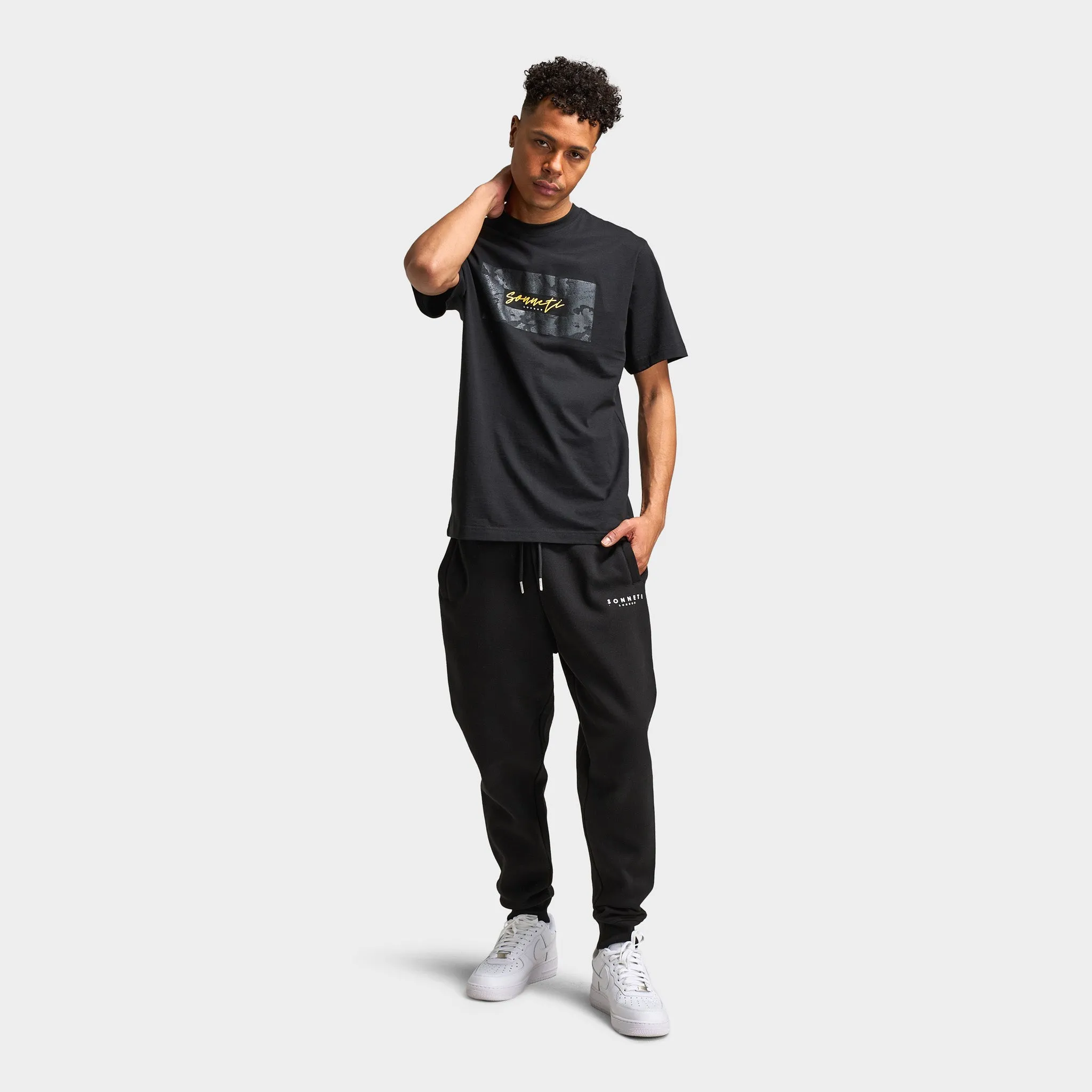 Sonneti Control Graphic T-Shirt / Black