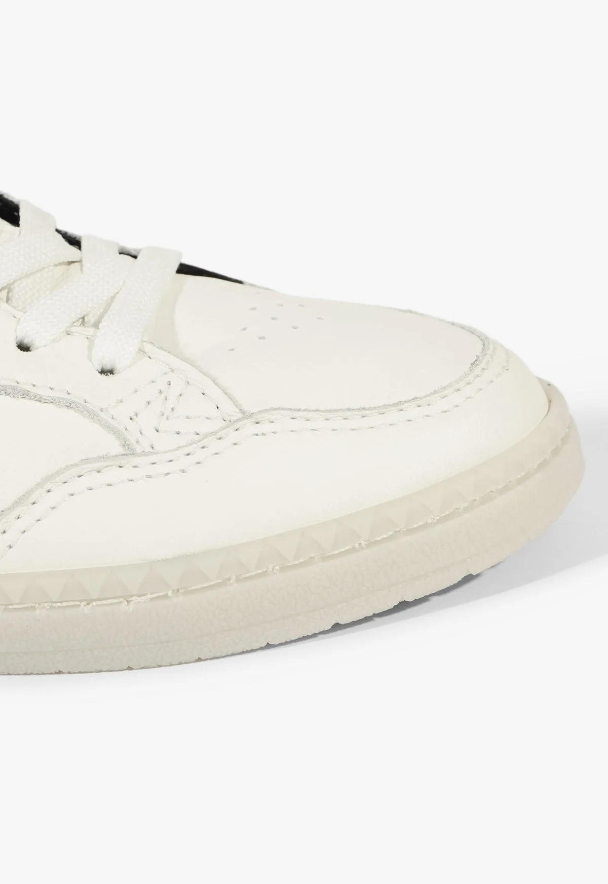 St-001 Sneaker