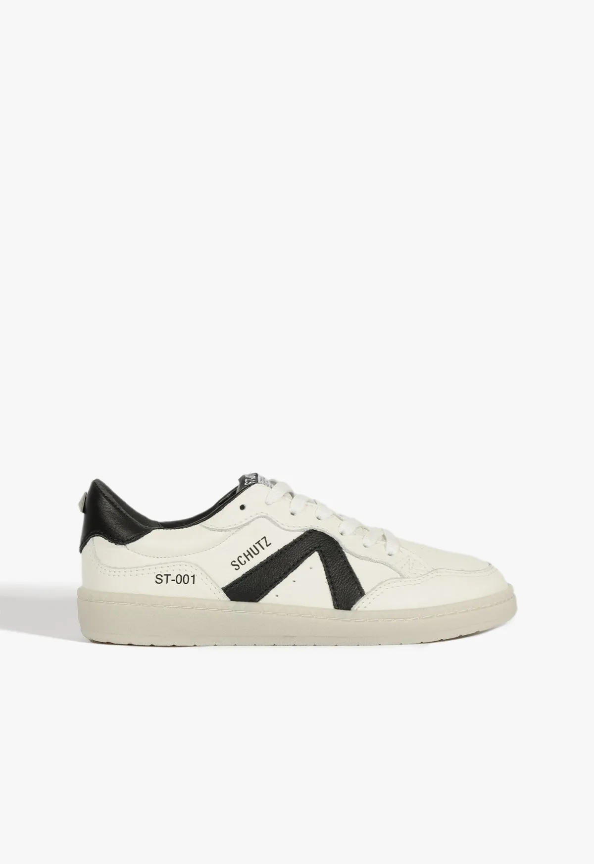 St-001 Sneaker
