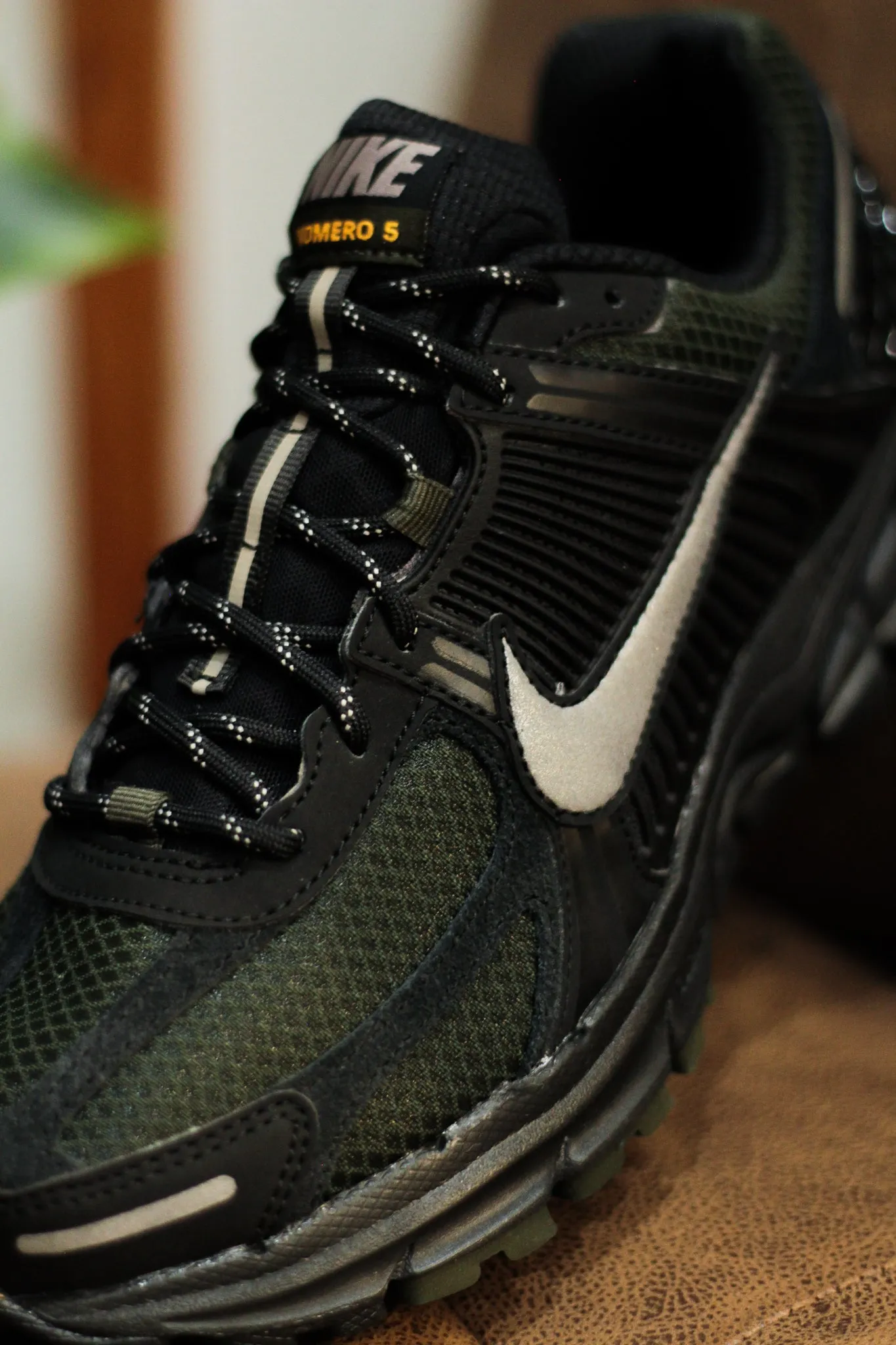 ZOOM VOMERO 5 BLACK/SEQUOIA