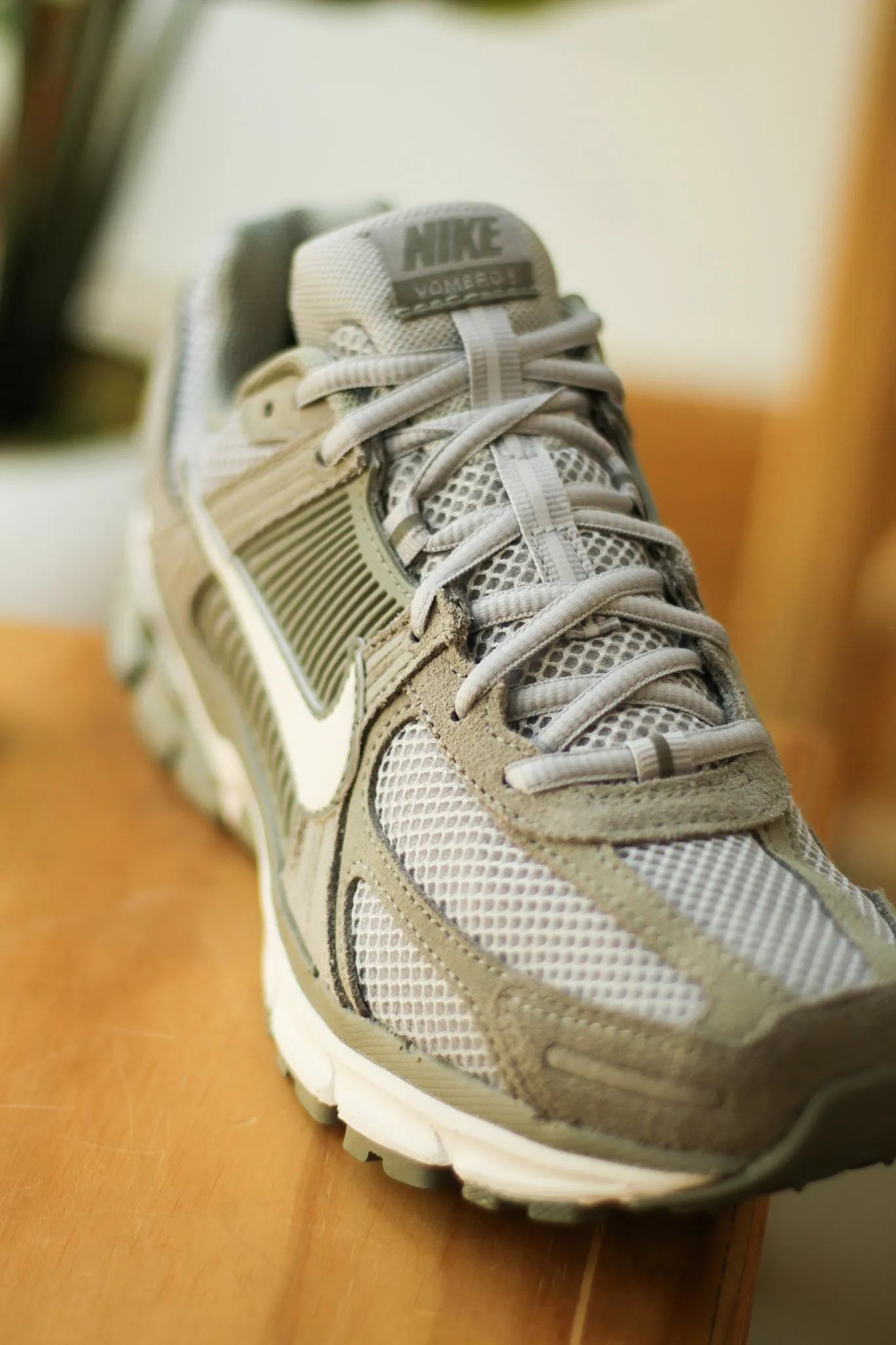 ZOOM VOMERO 5 DARK STUCCO